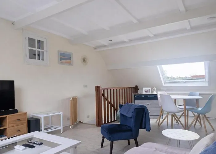 La Belvilloise , Maison 6 Personnes Avec Jardin Terrasse Et Proche *