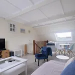 La Belvilloise , Maison 6 Personnes Avec Jardin Terrasse Et Proche *