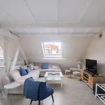 Casa vacanze La Belvilloise , Maison 6 Personnes Avec Jardin Terrasse Et Proche