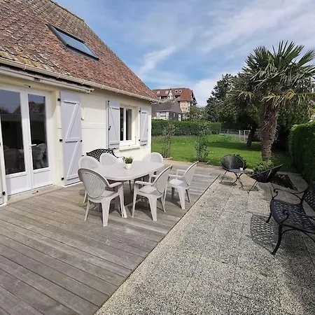 بيت للعطل La Belvilloise , Maison 6 Personnes Avec Jardin Terrasse Et Proche