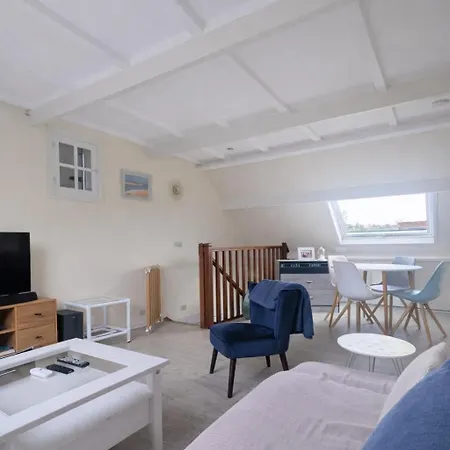 La Belvilloise , Maison 6 Personnes Avec Jardin Terrasse Et Proche *
