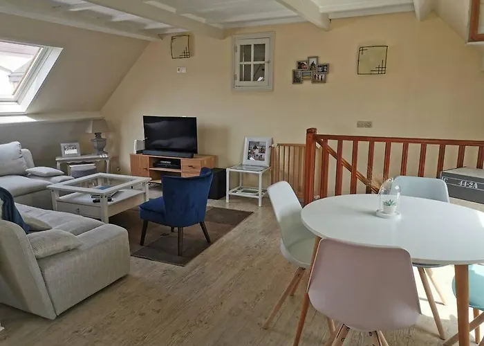 La Belvilloise , Maison 6 Personnes Avec Jardin Terrasse Et Proche *